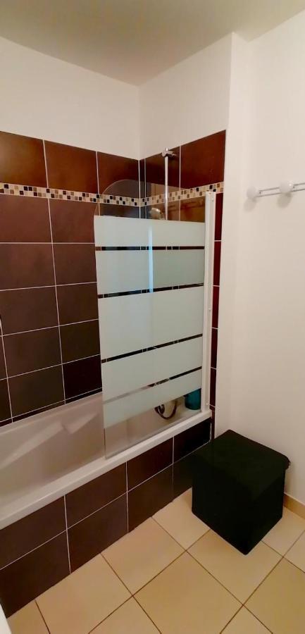 Apartment Bright 45m In A Lively Area Nizza